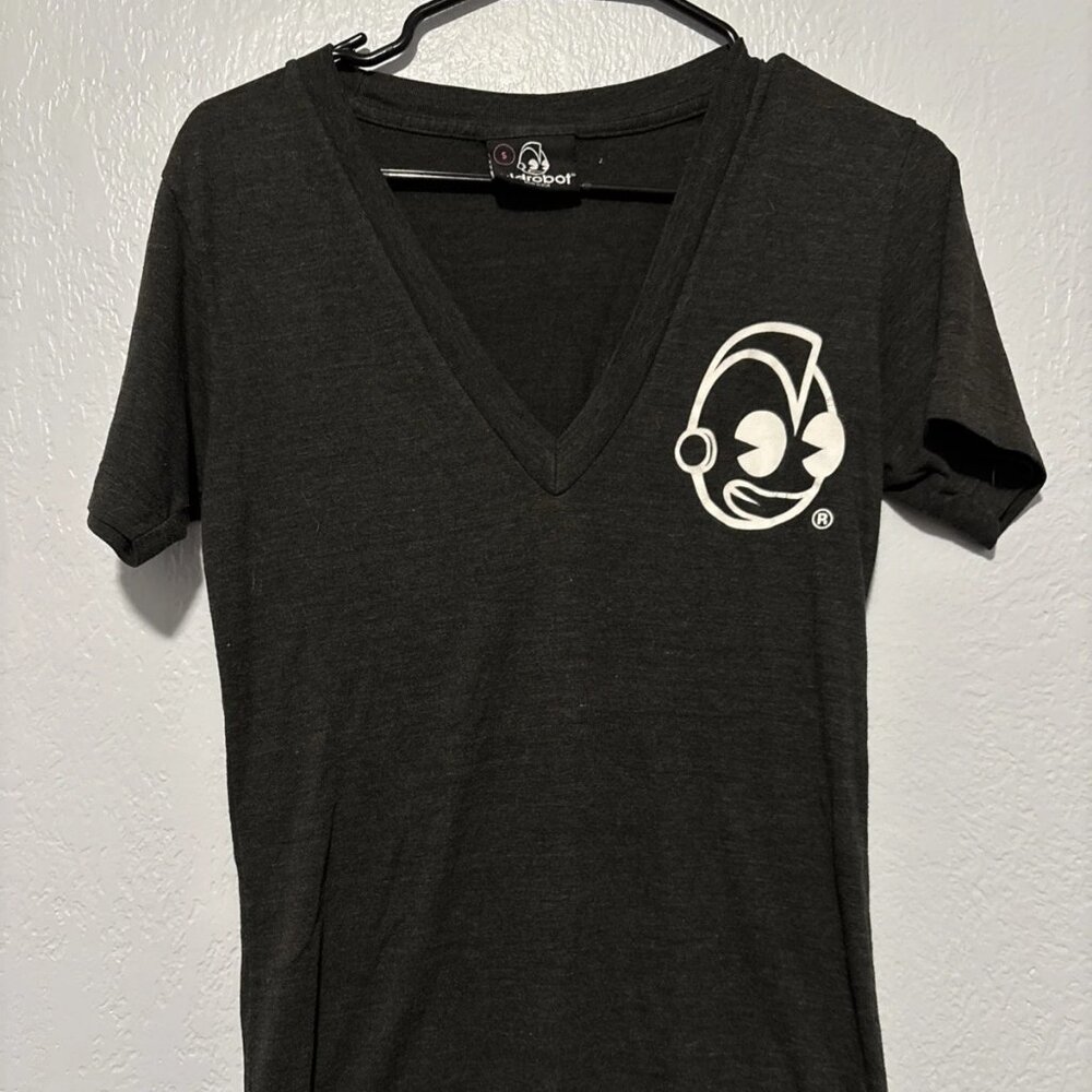 Kidrobot Vintage Y2K V-neck Women’s T-Shirt Size S